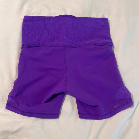 NWOTs Lululemon WunderTrain Mesh Panel 6 inch Short in Atomic Purple size 8 - Picture 4 of 13